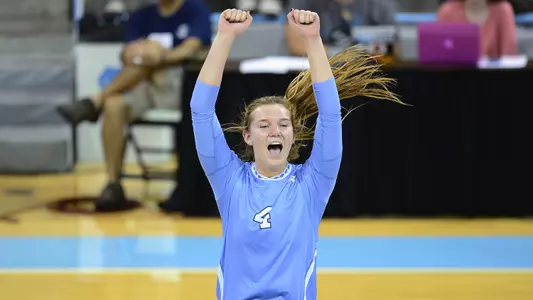 No. 8 Carolina Soars Past Cardinals In Three Sets
