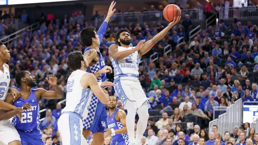 Kentucky Edges Carolina, 103-100