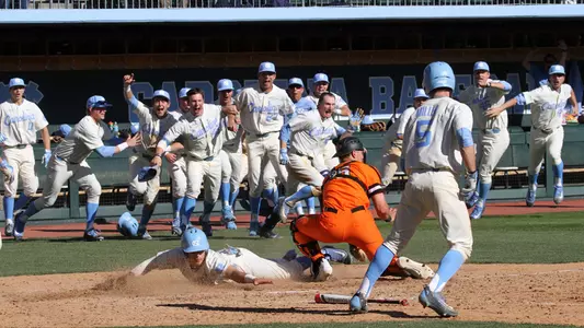 Sutherland Caps Sweep, No. 10 Tar Heels Win 4-3
