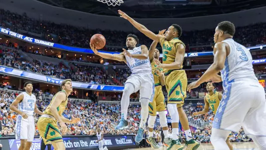 Big Run Lifts UNC Over Notre Dame, 78-47