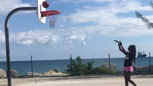 Walker Reunites With Family In The Bahamas