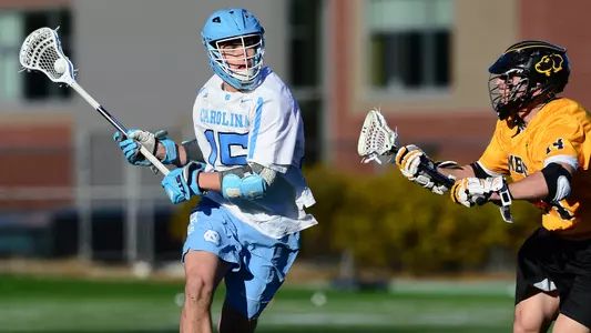 Tar Heels Rout Retrievers In Season Opener