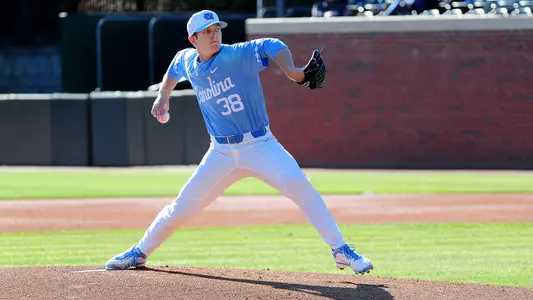 No. 9 Tar Heels Hold On For 6-5 Win