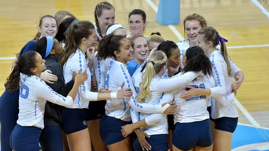 2016 volleyball team celebration