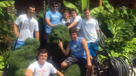 Men's Lacrosse Community Service Ronald McDonald House