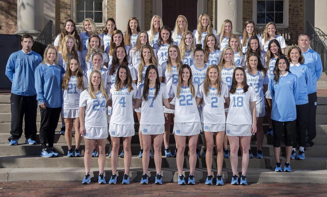 2018 W LACROSSE TEAM