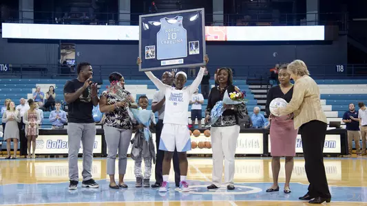 Jamie Cherry
University of North Carolina Women's Basketball v Syracuse
Carmichael Arena
Chapel Hill, NC
Thursday, February 22, 2018