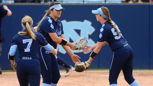 huddle
University of North Carolina Softball v UNC-G
Williams Field
Anderson Stadium
Chapel Hill, NC
Wednesday, April 4, 2018