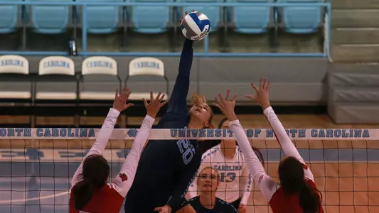 UNC VOLLEYBALL Ava Bell