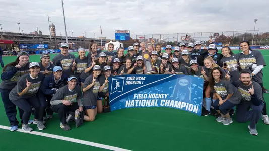 team photo w coaches