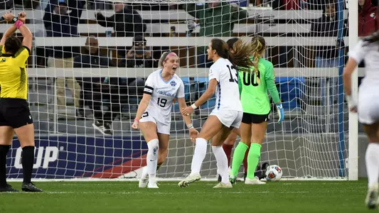 Alessia Russo, Isabel CoxUniversity of North Carolina Women's Soccer v Washington StateNCAA Semi FinalAvaya StadiumSan Jose, CAFriday, November 6, 2019