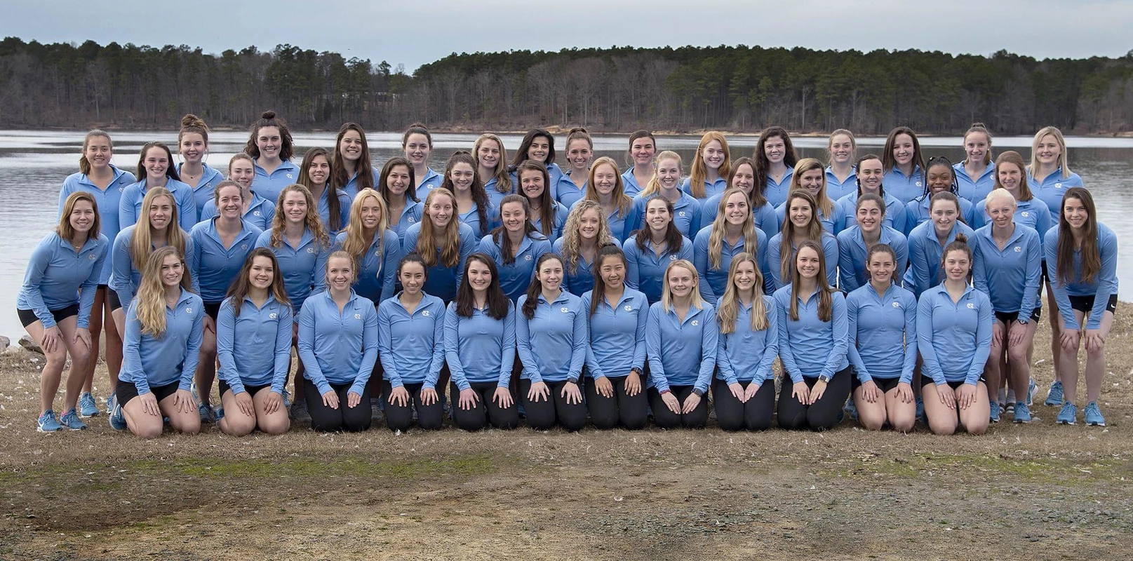 2019 Rowing team photo