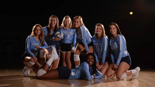 Kelsie Houston with players