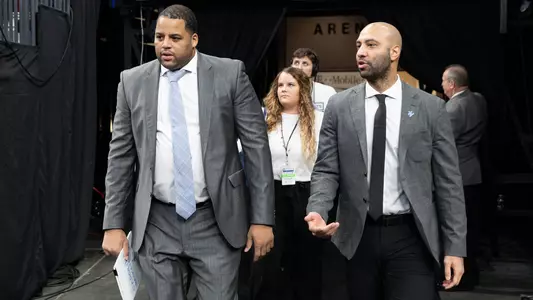 Sean May, Kendall Marshall