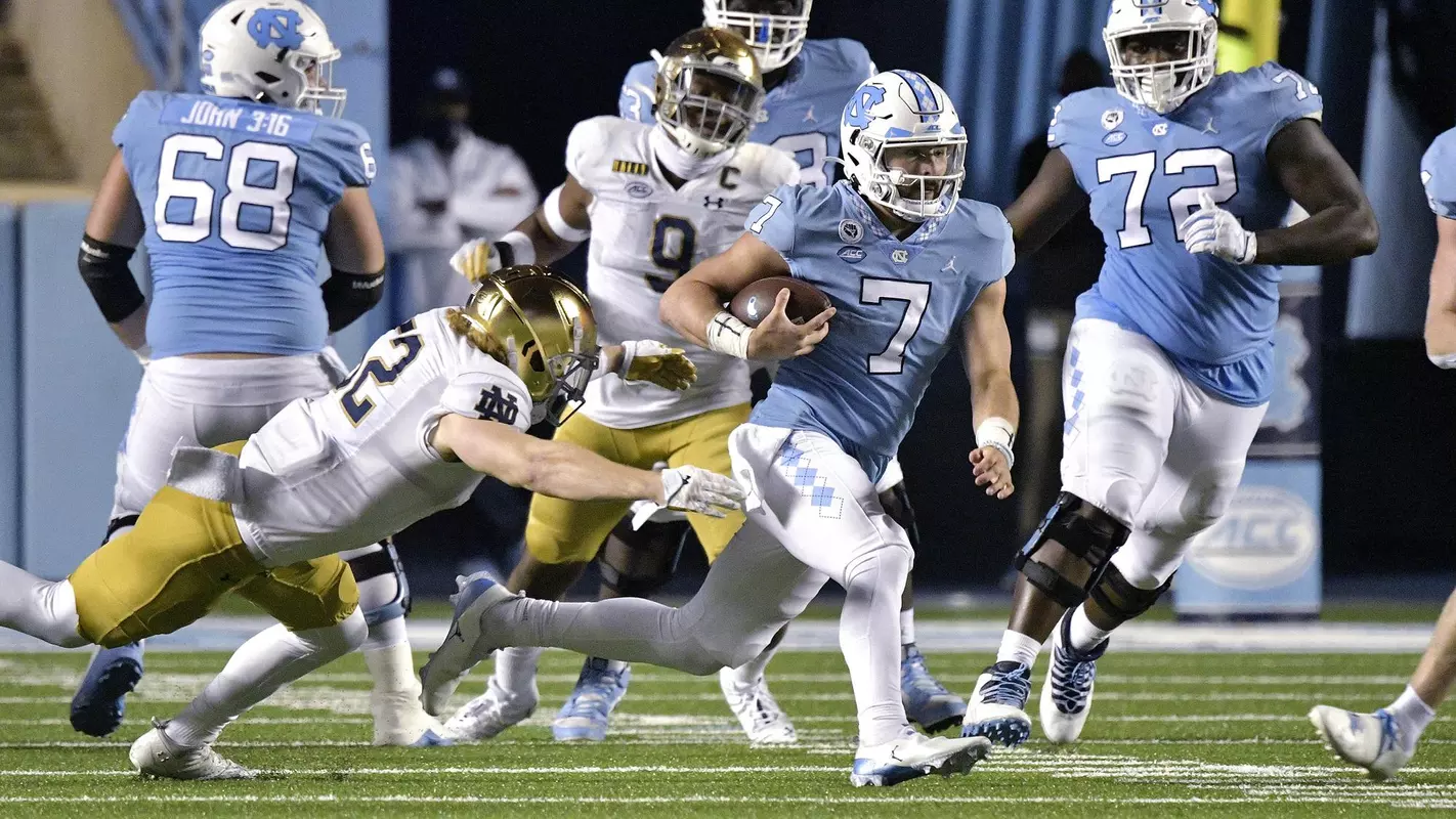 Sam HowellUniversity of North Carolina Football v Notre DameKenan StadiumChapel Hill, NCFriday, November 27, 2020
