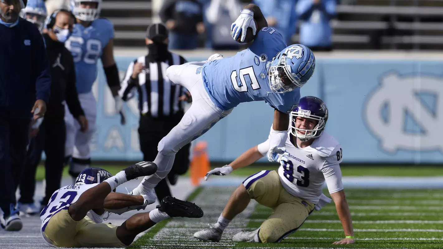Dazz Newsome University of North Carolina Football v Western CarolinaKenan StadiumChapel Hill, NCSaturday, December 5, 2020