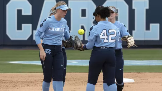 Hannah George, Campbell Hutcherson, Hailey Cole, huddle
University of North Carolina Softball v North Carolina Central University
Williams Field
Anderson Stadium
Chapel Hill, NC
Tuesday, February 18, 2020