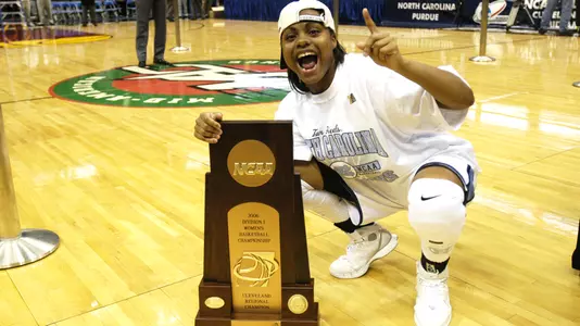 Ivory Latta -- NCAA Regional vs Tennessee