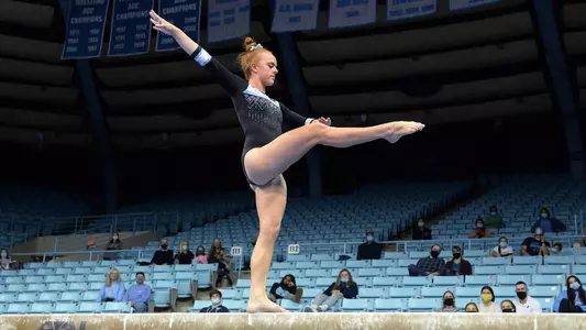 Jamie Shearer
balance beam
University of North Carolina Gymnastics
Blue-White exhibition
Carmichael Arena
Chapel Hill, NC
Friday, December 17, 2021