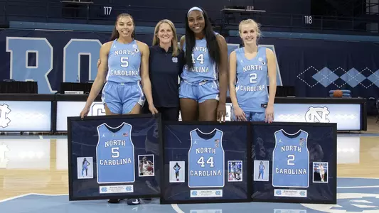 Stephanie Watts, Courtney Banghart, Janelle Bailey, Petra Holešínská
