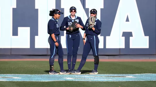 Shayla Thompson, Kristina Burkhardt, Bri Stubbs
University of North Carolina Softball v Syracuse
Williams Field
Anderson Stadium
Chapel Hill, NC
Saturday, March 13, 2021