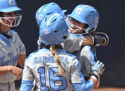 Softball_UVA_Hutcherson_Celebration