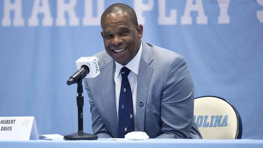 Hubert Davis - Head Coach - Staff Directory - University of North Carolina  Athletics