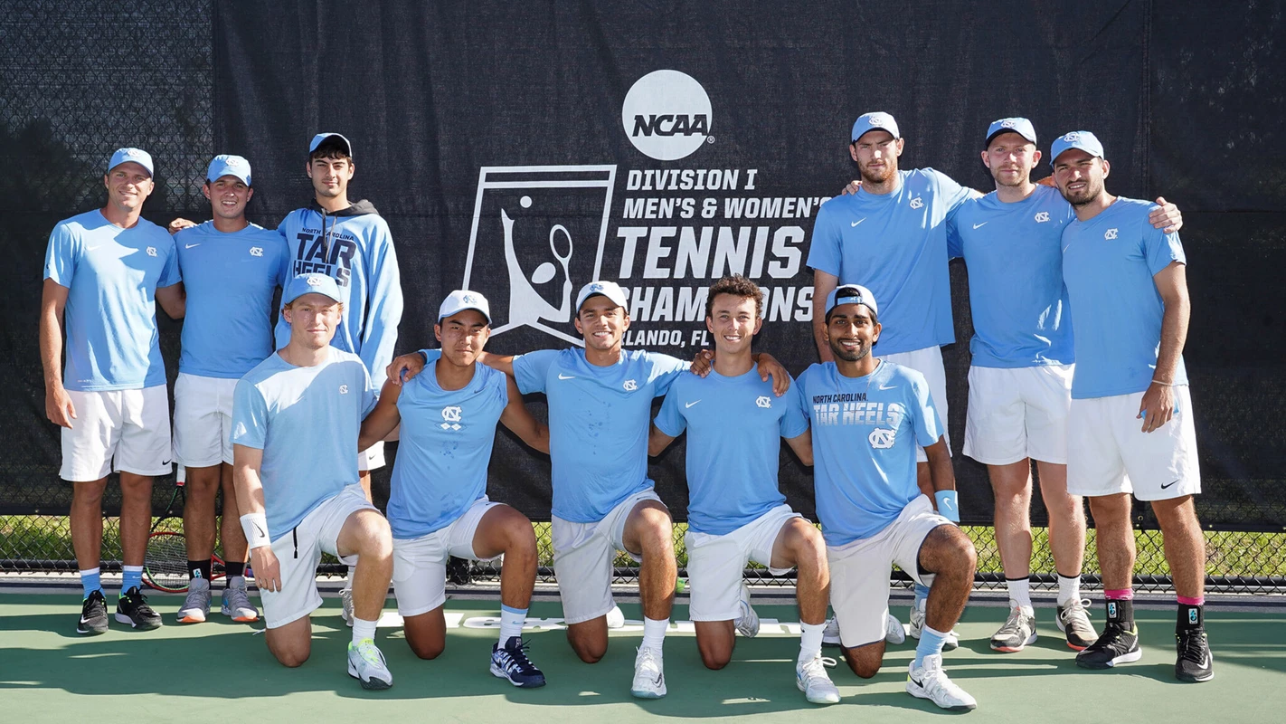 The University of North Carolina at Chapel Hill men’s tennis team at the 2021 NCAA D1 Tennis Championships on Monday, May 17, 2021 at the USTA National Campus in Orlando, Florida. (Manuela Davies/USTA)