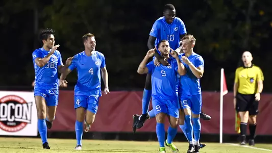 Santiago Herrera, Tega Ikoba at Davidson
