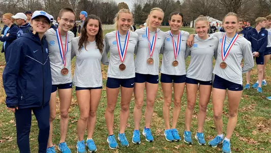 cross country women at NCAA Southeast Regional 2022