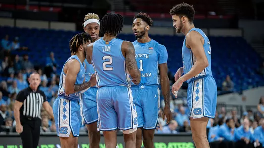 huddle vs. Alabama