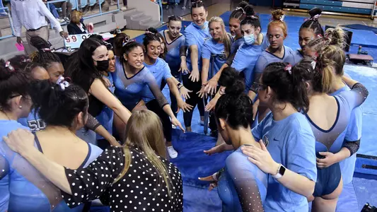 huddle
balance beam
University of North Carolina Gymnastics v Temple
Carmichael Arena
Chapel Hill, NC
Saturday, February 12, 2022