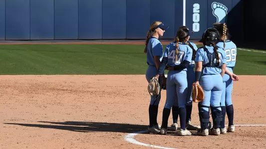 huddle
University of North Carolina Softball v Boston College
Williams Field
Anderson Stadium
Chapel Hill, NC
Friday, March 11, 2022