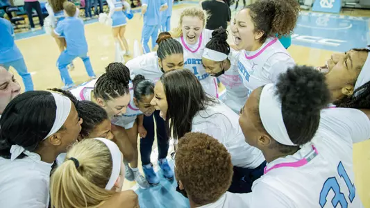 UNC WBB huddle