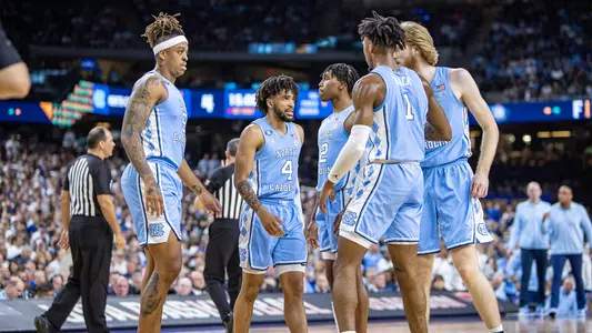 huddle vs. Duke