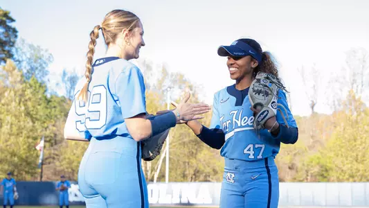 Destiny Middleton & Lilli Backes