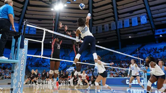 Safi Hampton 
University of North Carolina Volleyball v Louisville 
Carmichael Arena 
Chapel Hill, NC 
Friday, October 6, 2023