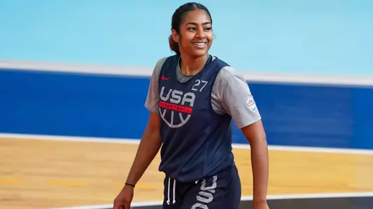 Deja Kelly in Mexico
