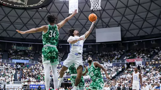Elliot Cadeau vs. Hawaii