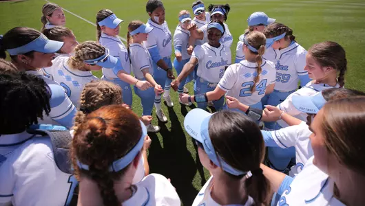 UNC SB Huddle At Clemson
