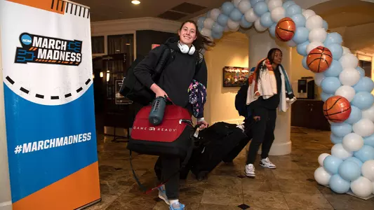 Toomey, Hull at hotel