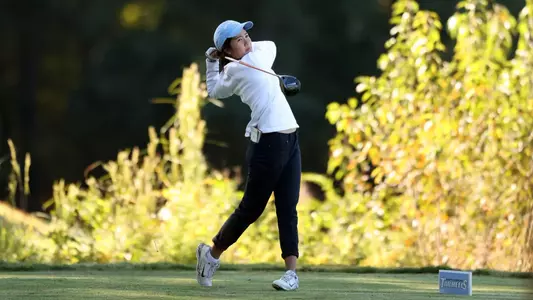 Chapel Hill, NC – Oct 17: NCAA Women's Golf - Ruth’s Chris Tar Heel Invitational - First Round at UNC Finley Golf Course in Chapel Hill, NC on October 17, 2025. (Credit: Andy Mead/YCJ)