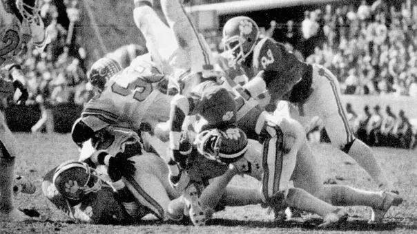 Web Header for 1980 Extra Points Story