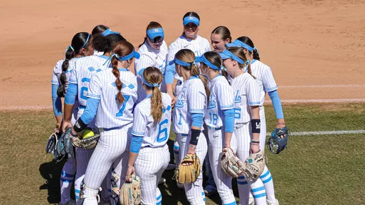 Huddle
University of North Carolina Softball v Harvard
Anderson Softball Stadium
Chapel Hill, NC
Saturday, March 1, 2022