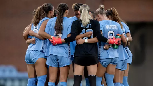 huddle
University of North Carolina Women’s Soccer v Florida State
Dorrance Field
Chapel Hill, NC
Wednesday, September 17, 2025