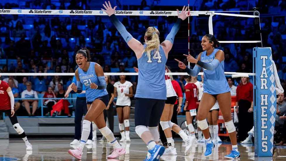 No. 25 UNC Volleyball Beats NC State In 4 Sets No. 25 UNC Volleyball Beats NC State In 4 Sets