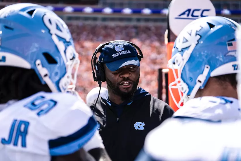 Tar Heel Linebackers Follow Former Pro Jamie Collins' Lead Tar Heel Linebackers Follow Former Pro Jamie Collins' Lead