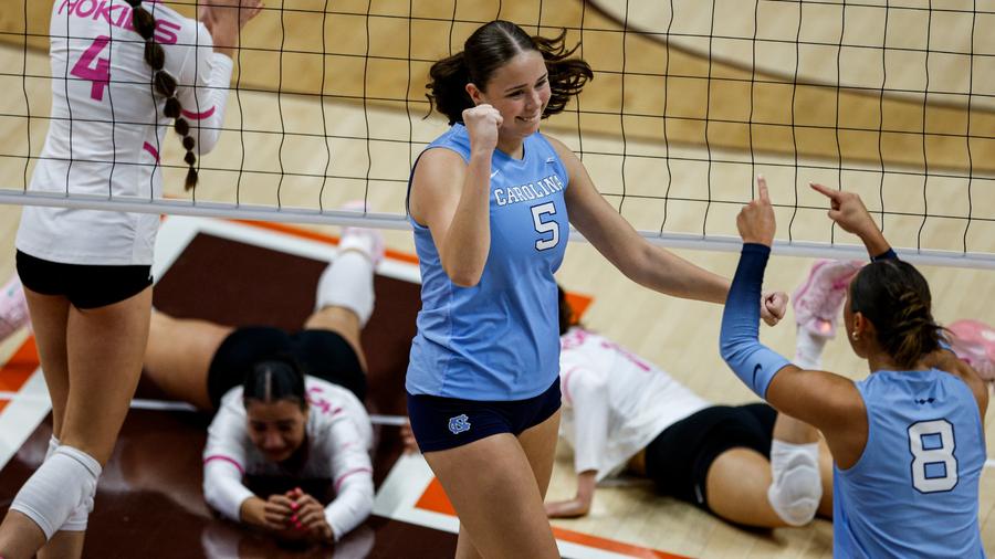 No. 25 UNC Volleyball Sweeps Virginia Tech, 3-0 No. 25 UNC Volleyball Sweeps Virginia Tech, 3-0