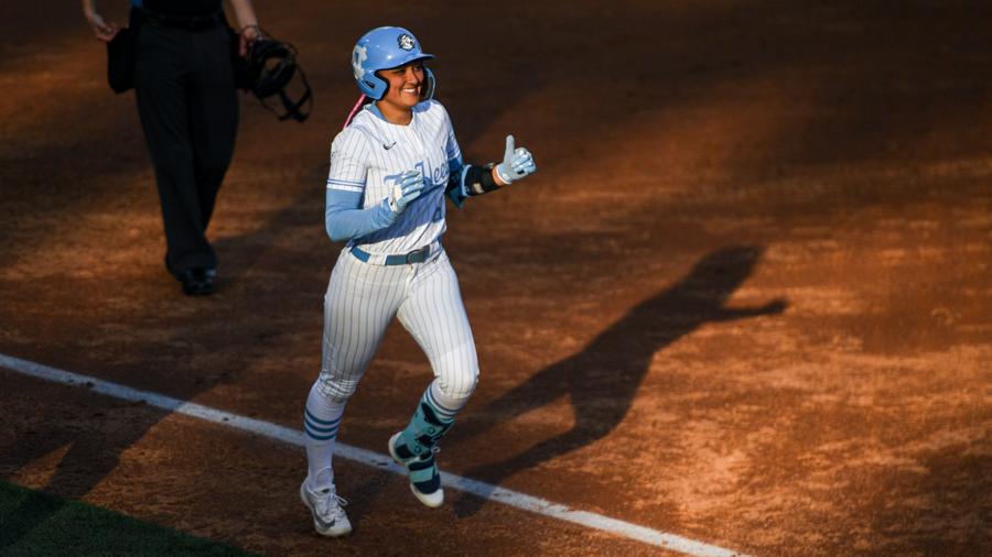 UNC Softball Dominates In All Facets, Moves To 8-0 UNC Softball Dominates In All Facets, Moves To 8-0