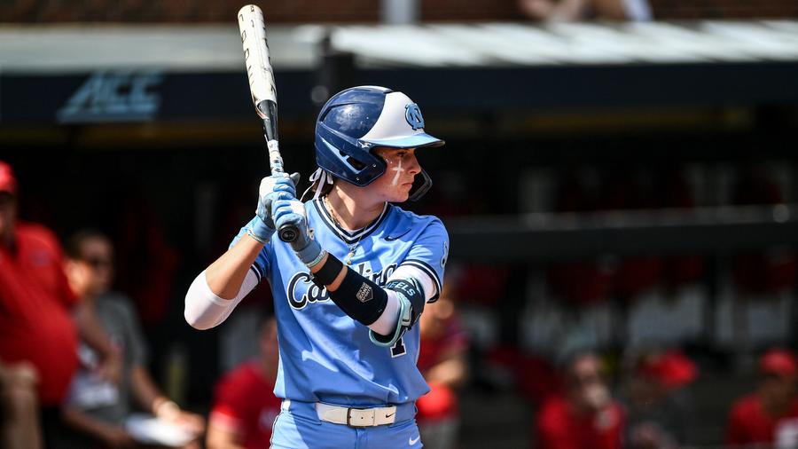 UNC Softball Beats Liberty, 11-6 UNC Softball Beats Liberty, 11-6
